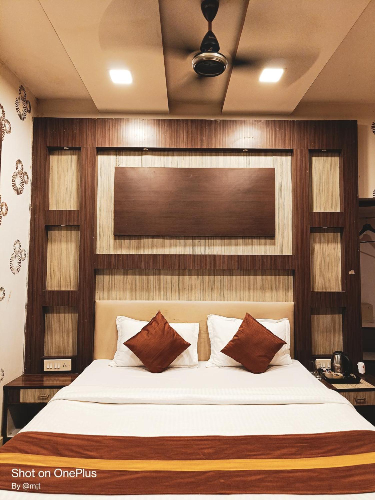 Hotel Diamond Suites Kolkata Eksteriør bilde